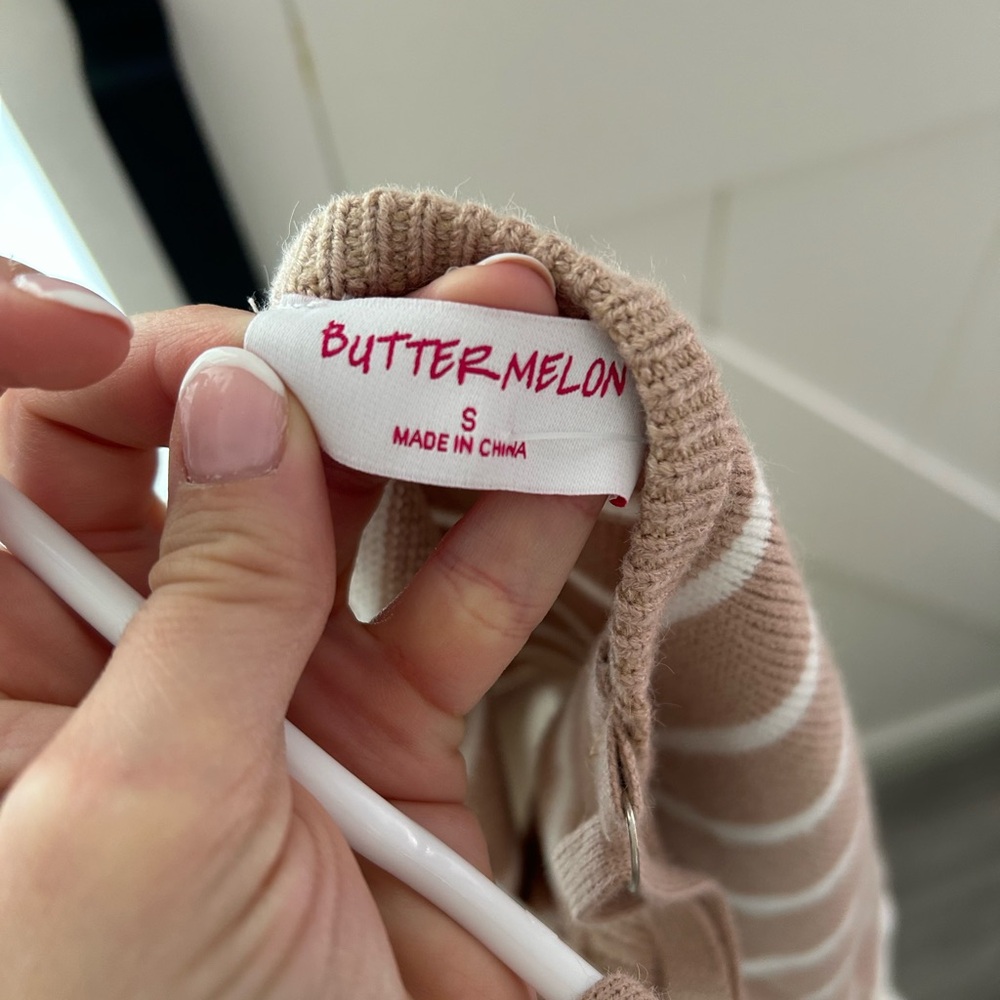 Striped Beige and White Maxi Dress - Picture 5 of 8